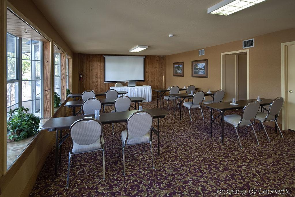 Best Western Sunday House Inn Kerrville Facilidades foto